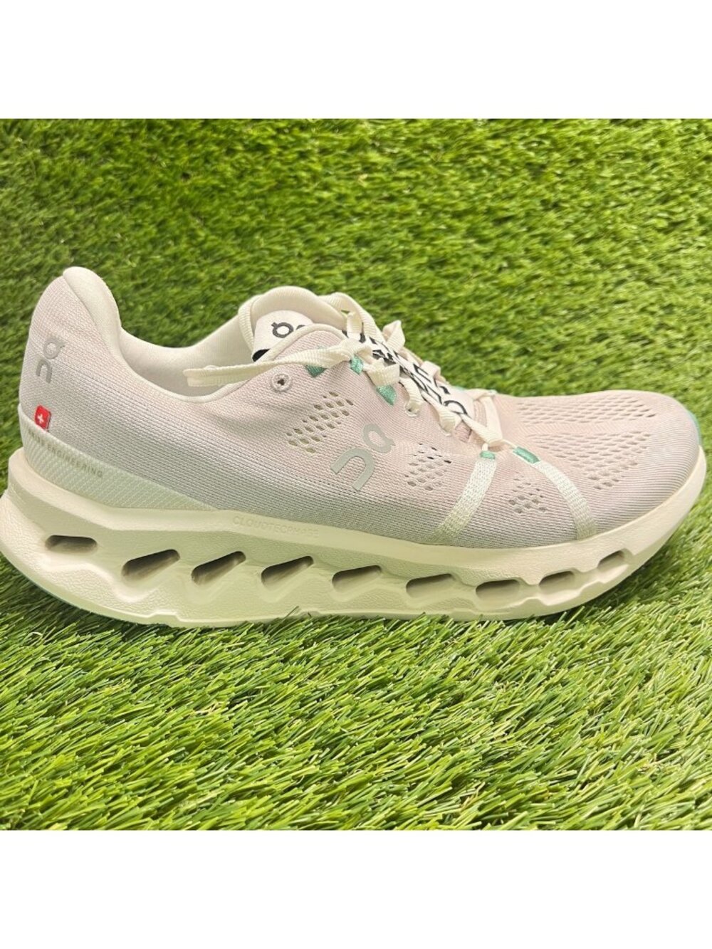 On Cloudsurfer Women Size 10 Preal Ivory Athletic Running Walking Shoes Sneakers